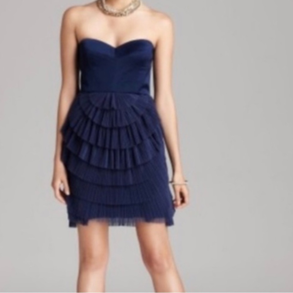 BCBGMaxAzria - Cocktail Dress - Satin bodice and tiered tulle skirt. Size 6. - Picture 1 of 10